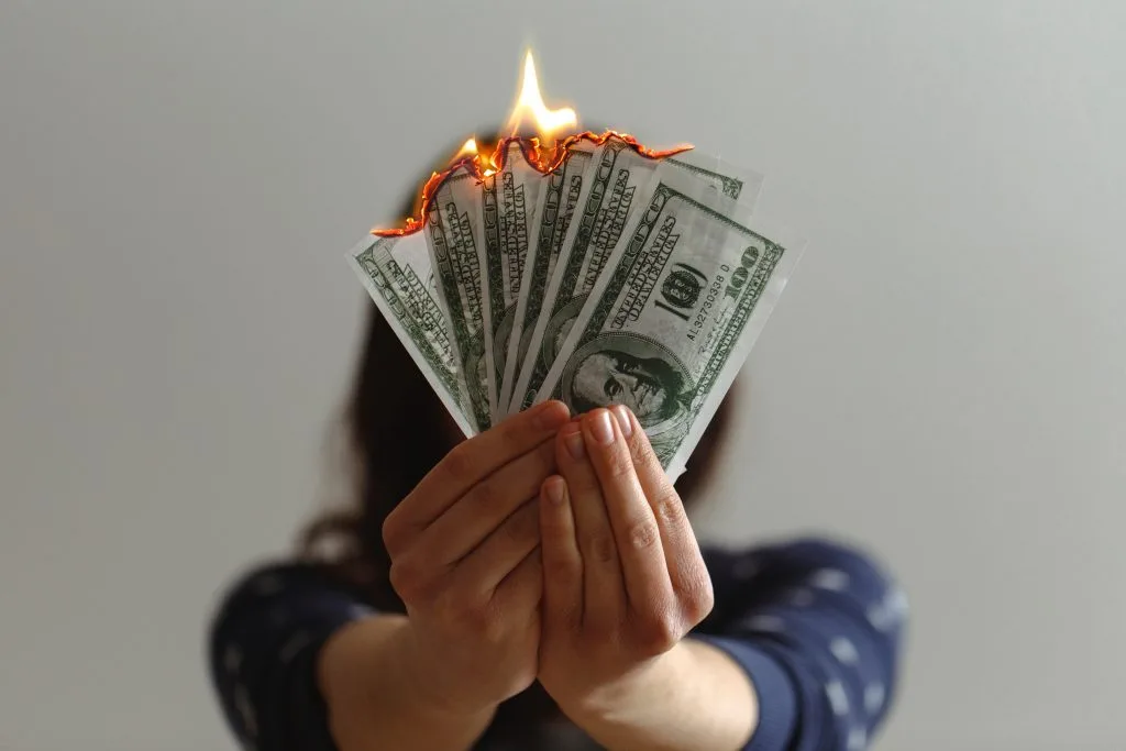 burning-money-image-seamlesssource.com